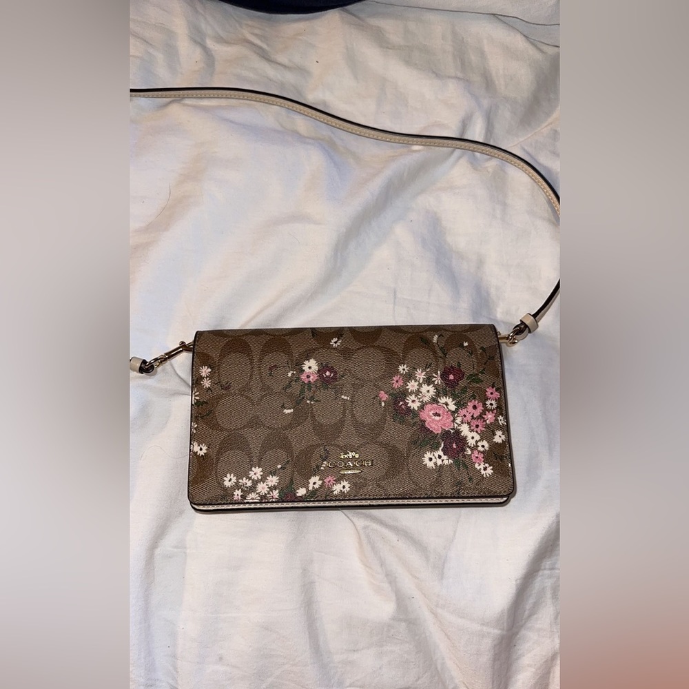 Coach crossbody wallet